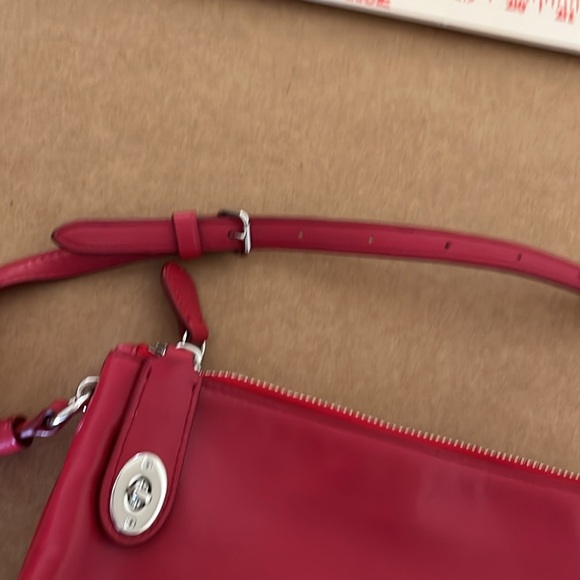 Coach Smith Crosby Red Silvertone Hardware Double Zip Leather Crossbody - Picture 8 of 16